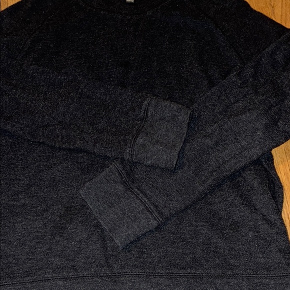 Banana Republic Black Crew Neck Sweater Minimalist Design - Picture 5 of 12
